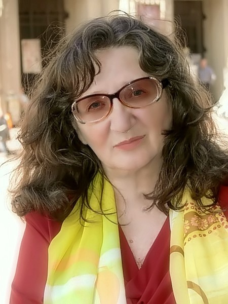 А ты теперь - совсем не ты...