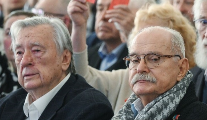 Не мои они герои...