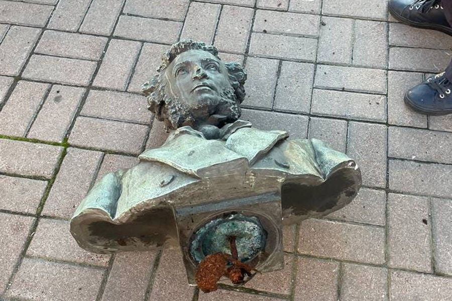 На снесение памятника