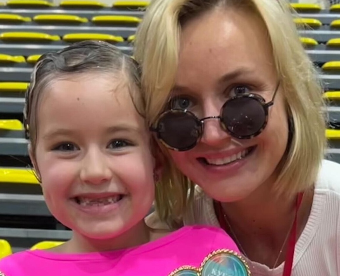 мия как дитя