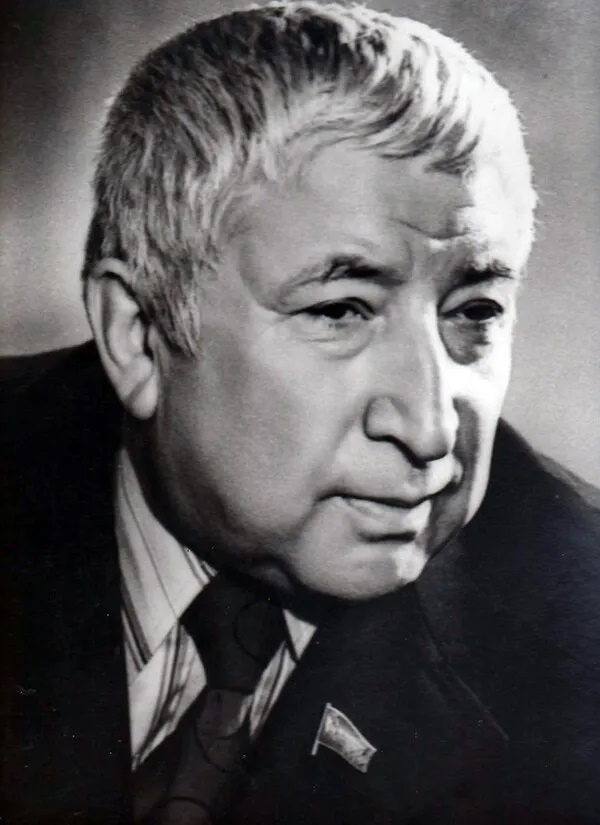 Памяти Расула Гамзатова, аварского поэта