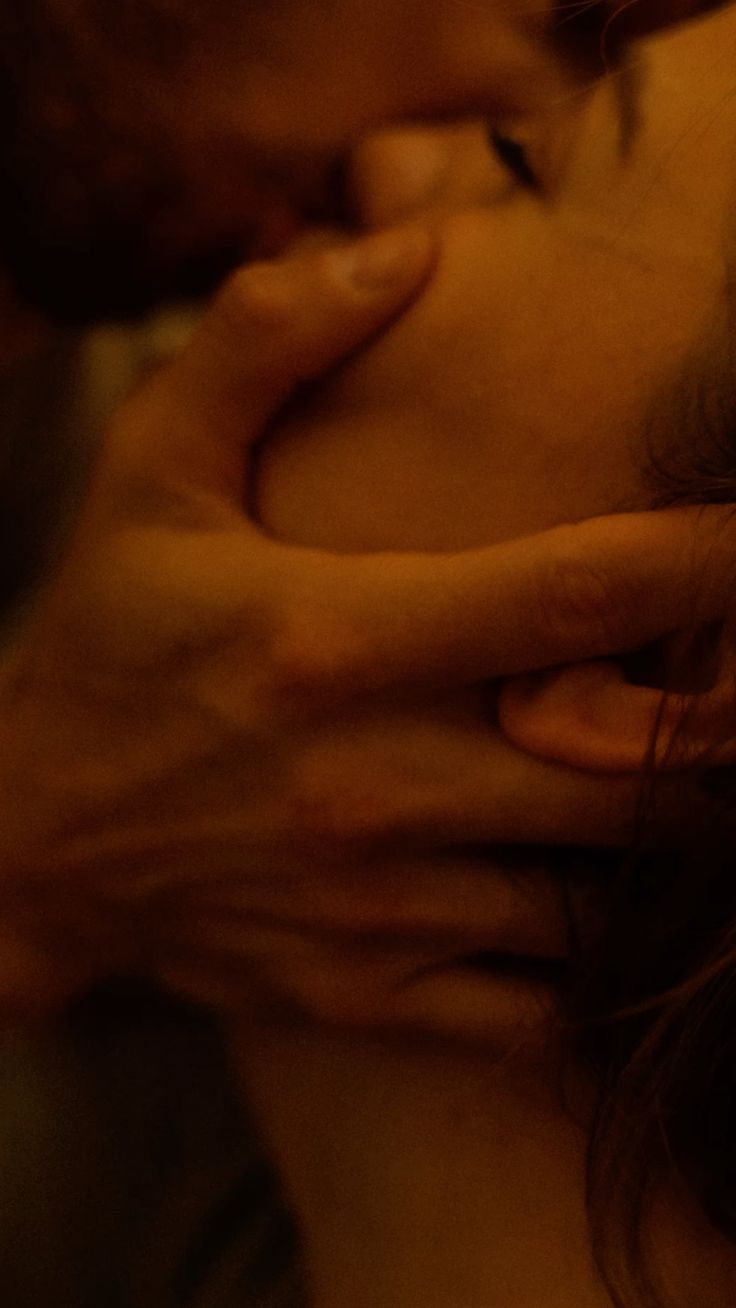 Я буду тебя целовать