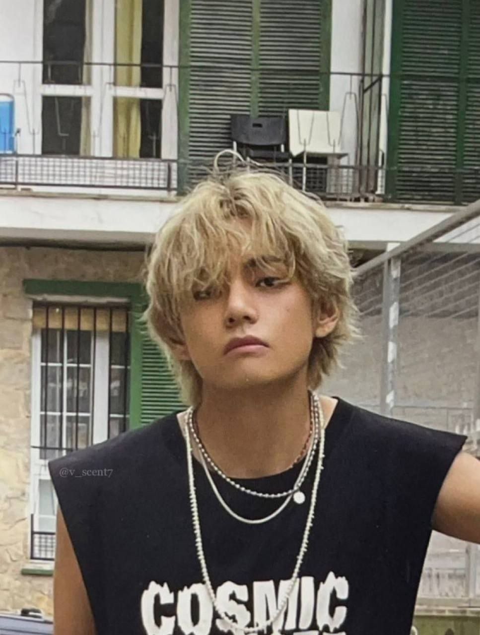 Столетие уж минуло ровно