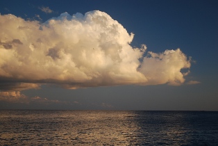 Хмара над морем