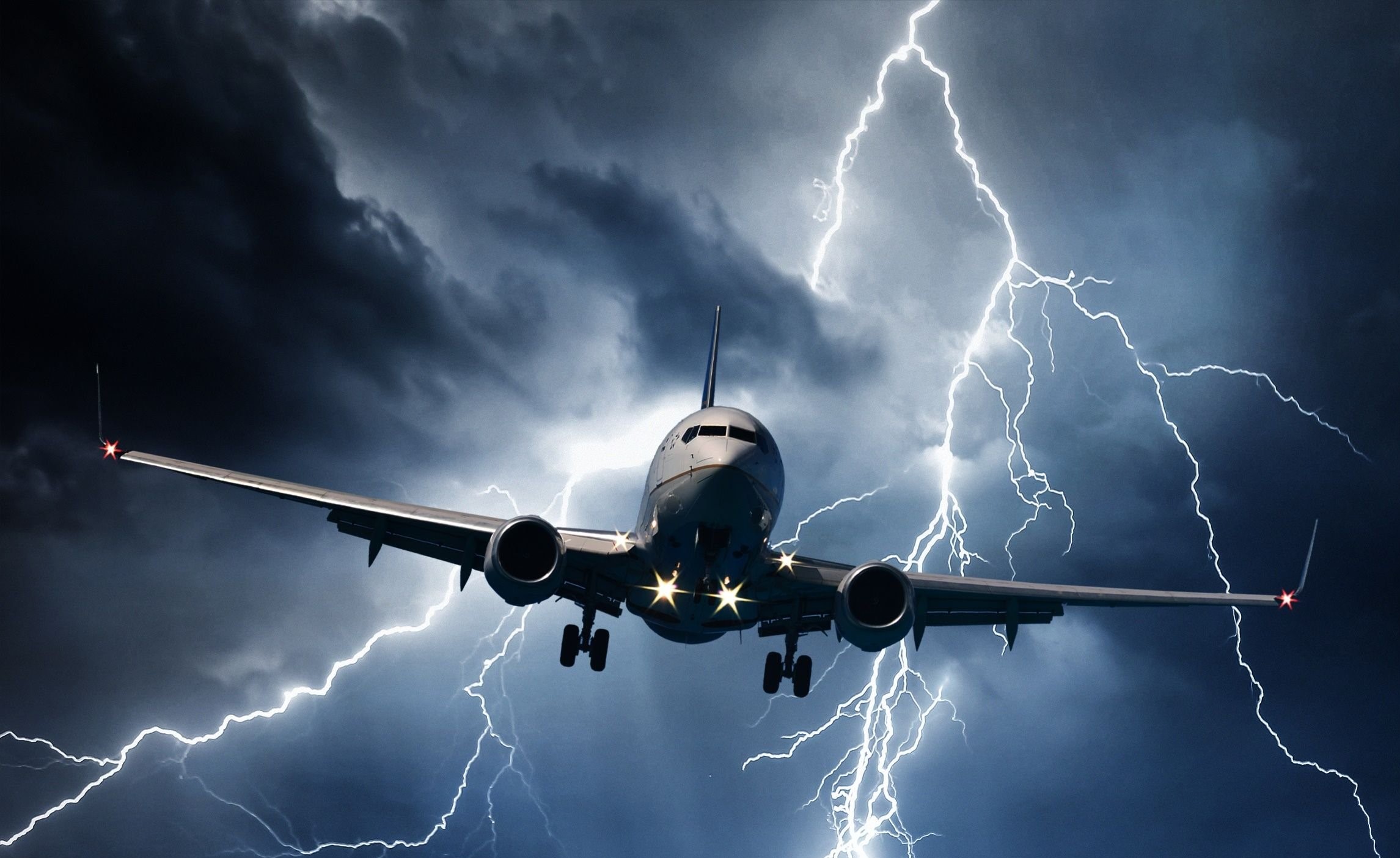 Из летящего самолета...