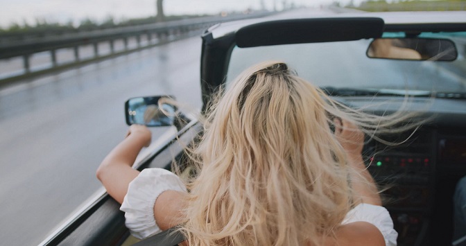 Коварна жизнь, да и смешна