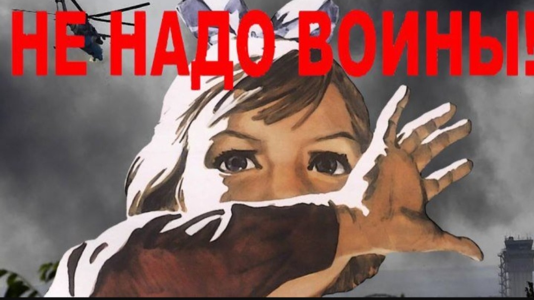 Ты входишь в дом без стука и ключа