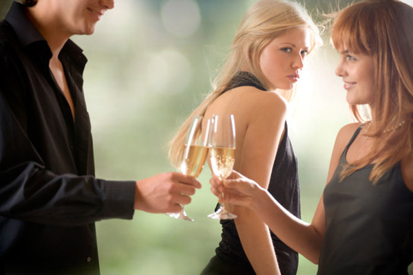 Мне ветер с укором пропел, что забыто