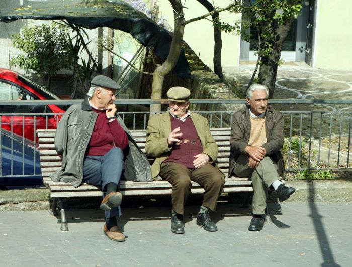 Всё тот же двор...