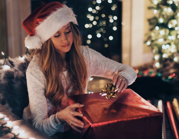 Новогоднее для девушки