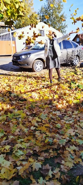 Гуляет осень