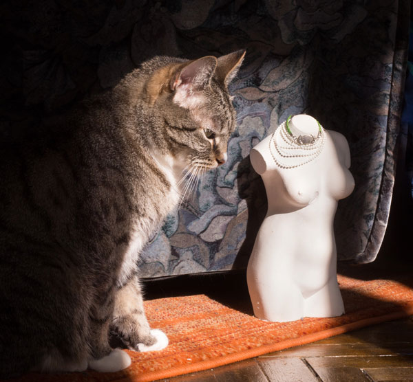 Роняет лес кровавый свой убор