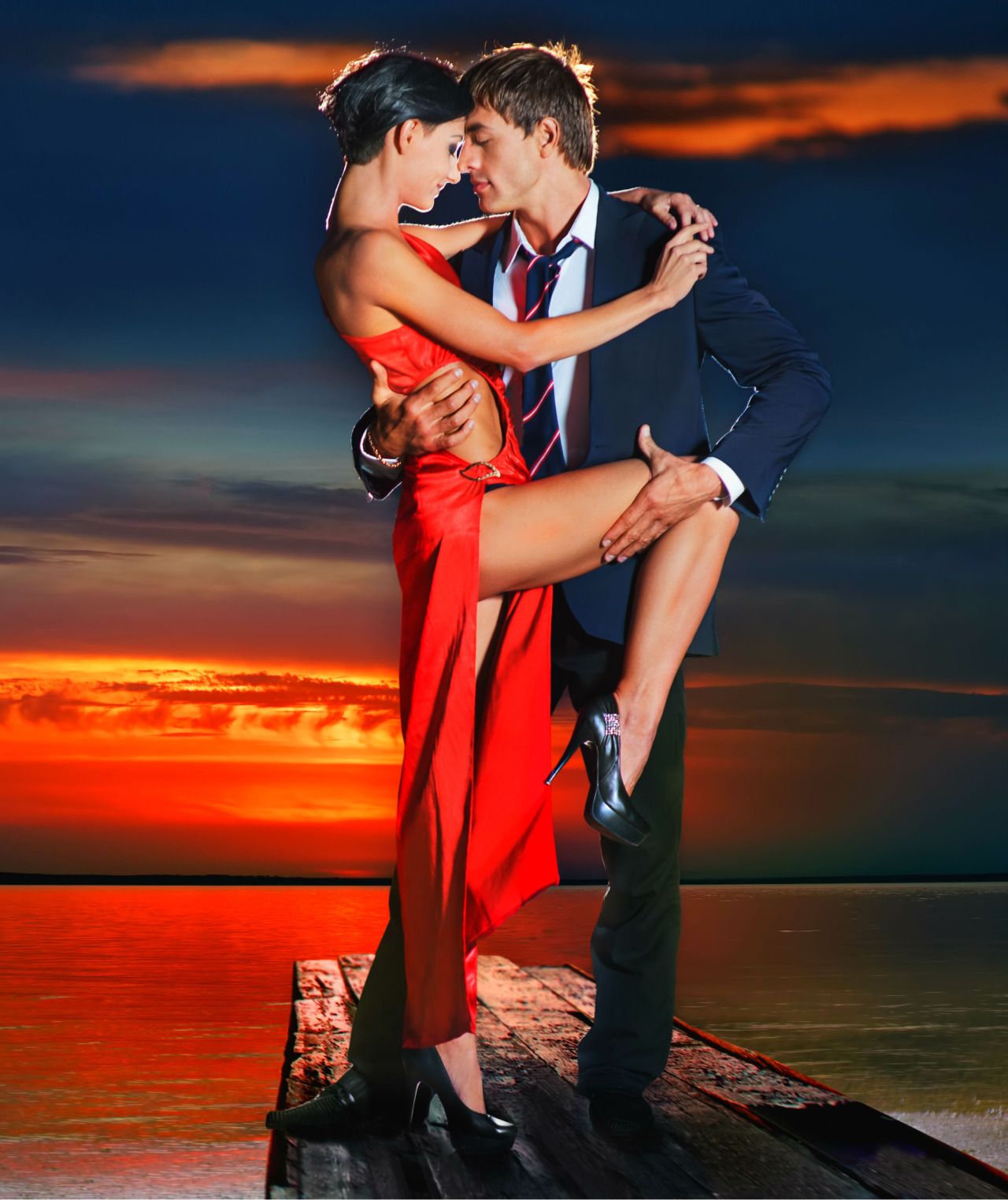 В этот тёплый рубиновый вечер