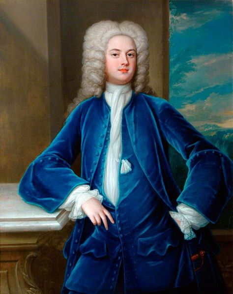 Припудренный парик