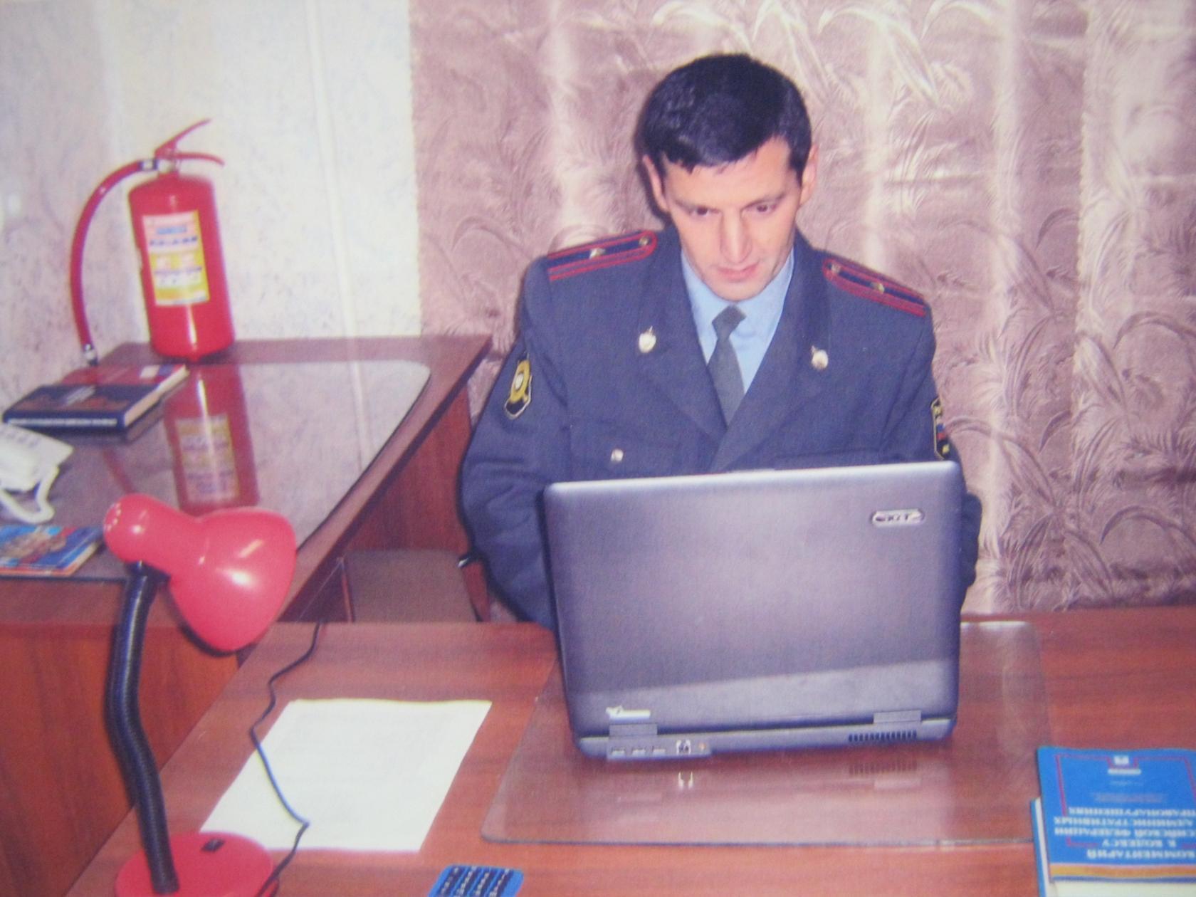 Участковым инспектором Милиции посвящаю!