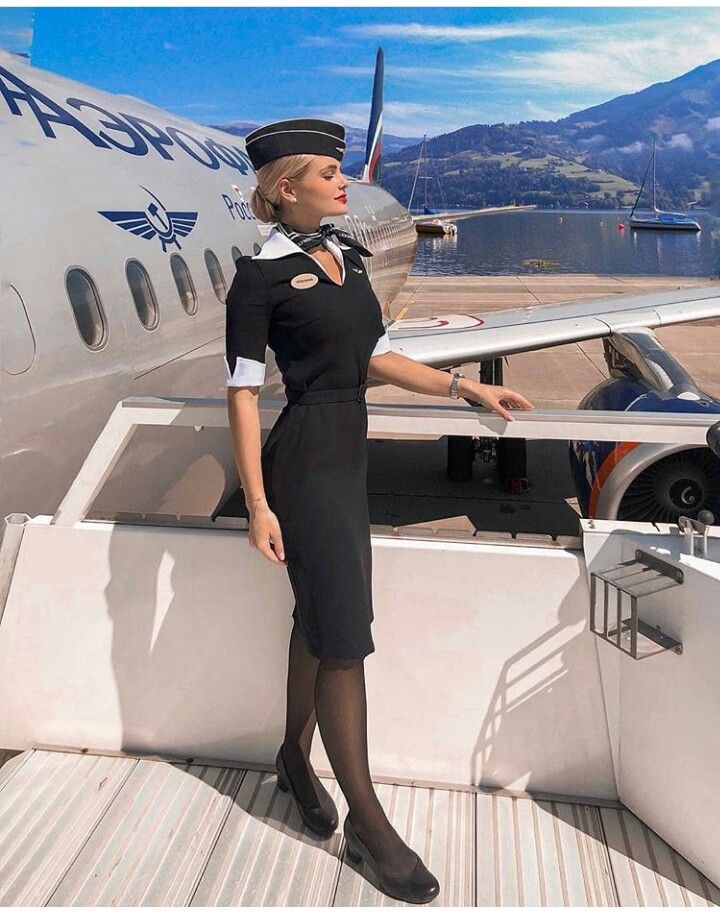 Стюардесса