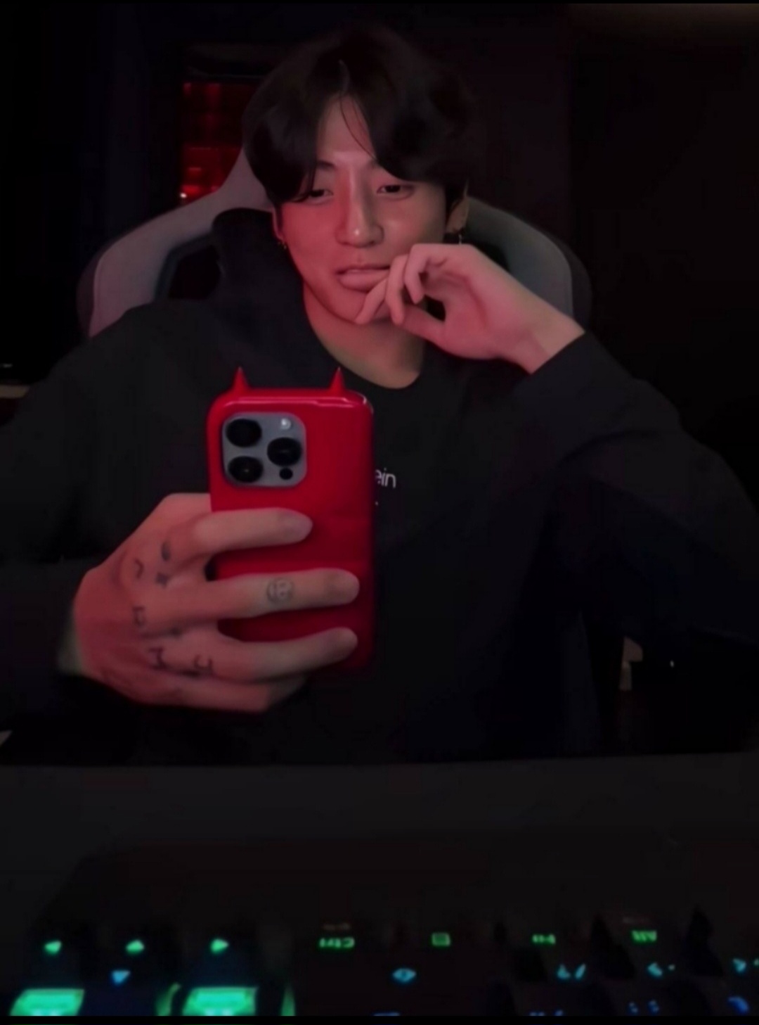 Твой образ занесла сегодня в память