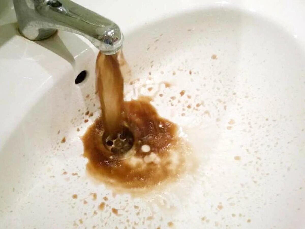 Проржавевшая вода