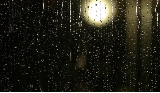 Словно слёзы в ночи вся осенняя хлябь