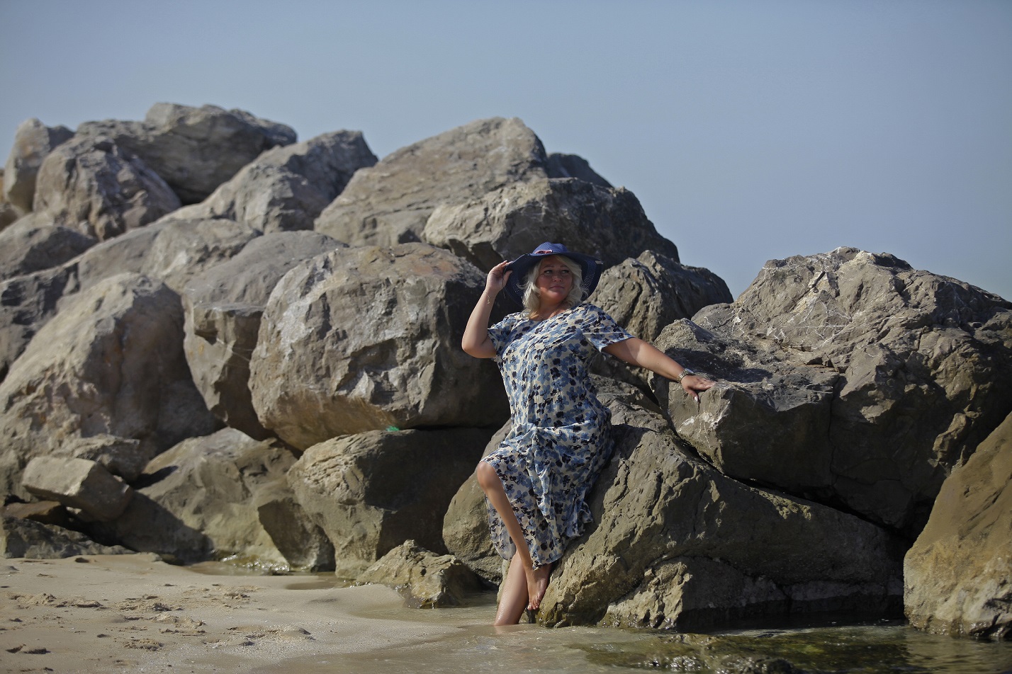 Отдаётся в душе буйство яростных волн...